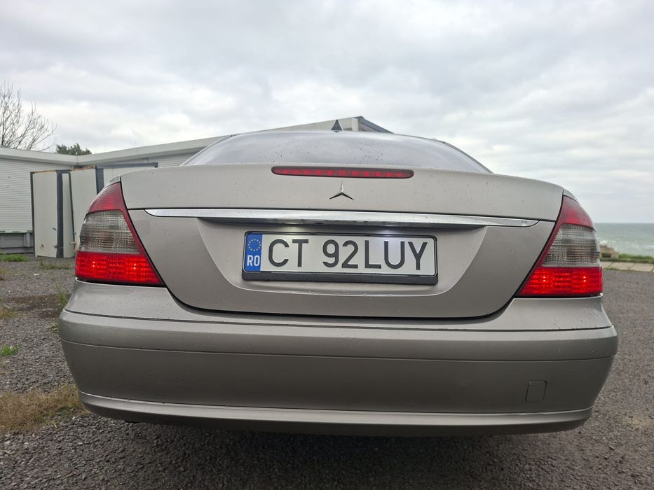 Vand Mercedes E200 w211 automat 2.2 Cdi