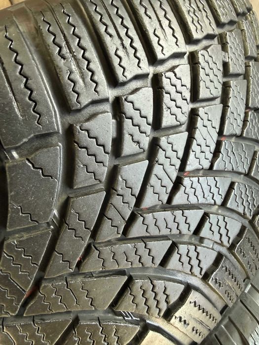 2x Anvelope Iarna 225/55 R17 runflat - Bridgestone Blizzak LM005 Drive