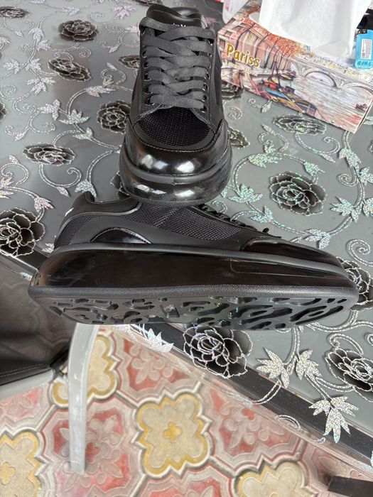 Adidasi noi alexander mcqueen nr42