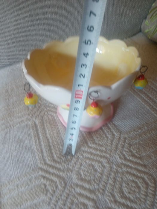 БОНБОНИЕРА  с декорация от мъфини