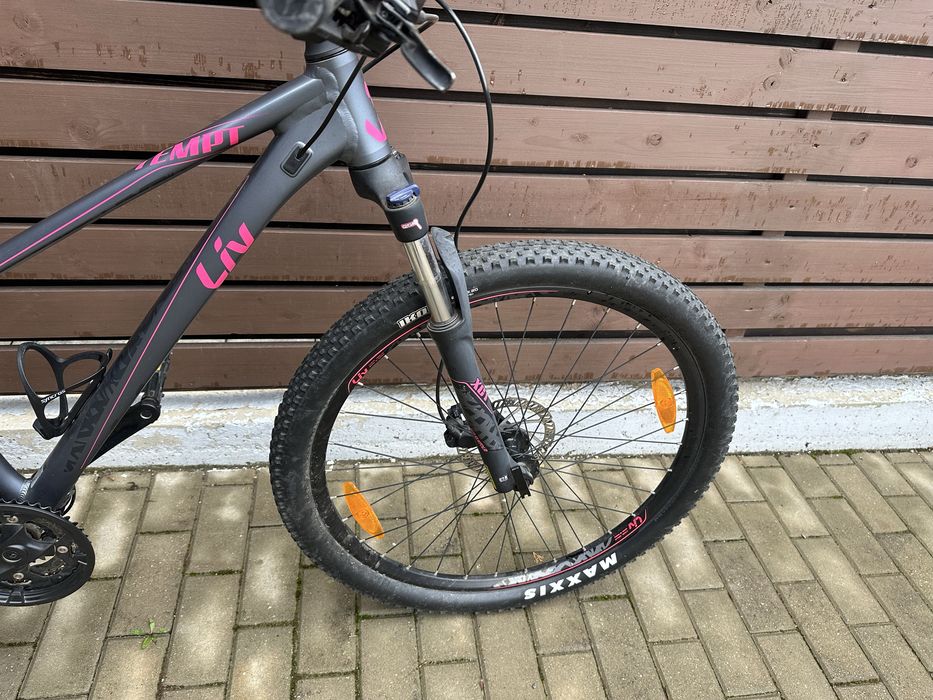 Bicicleta GIANT model 2021