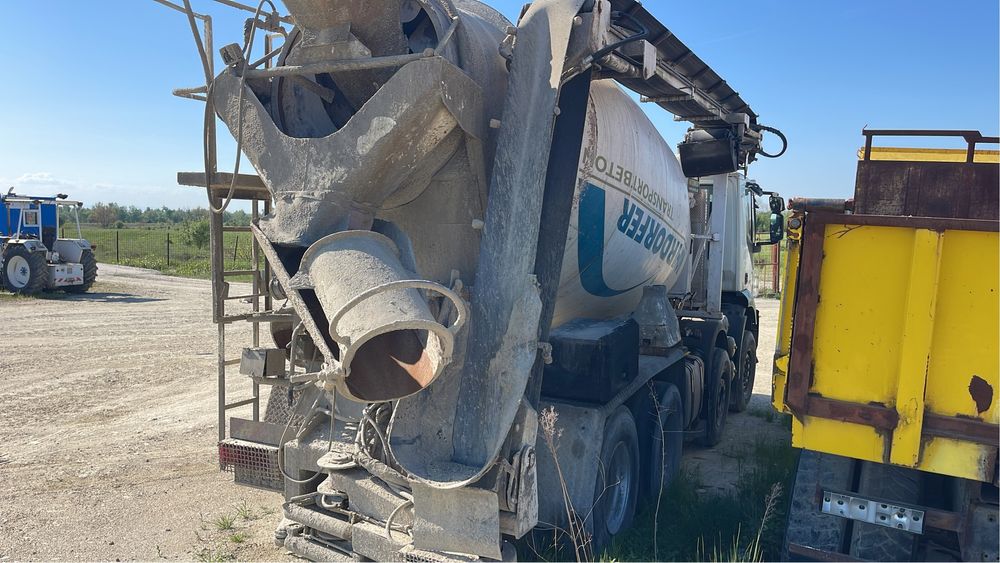 Iveco trakker 8x4 cifa beton