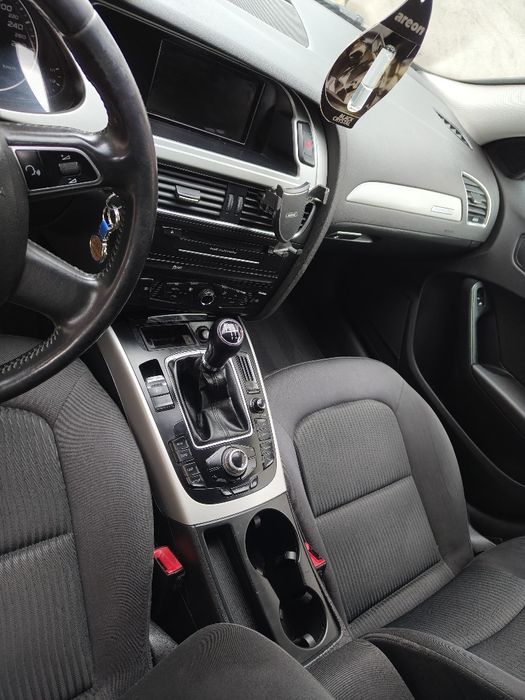 Audi A4 B8 Quattro 2.0 2011
