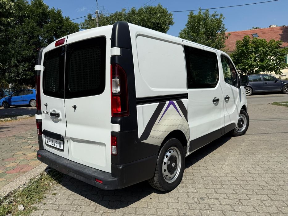 Renault Trafuc 2x usi laterale  mod  2016 diesel euro 5 clima navi.ful
