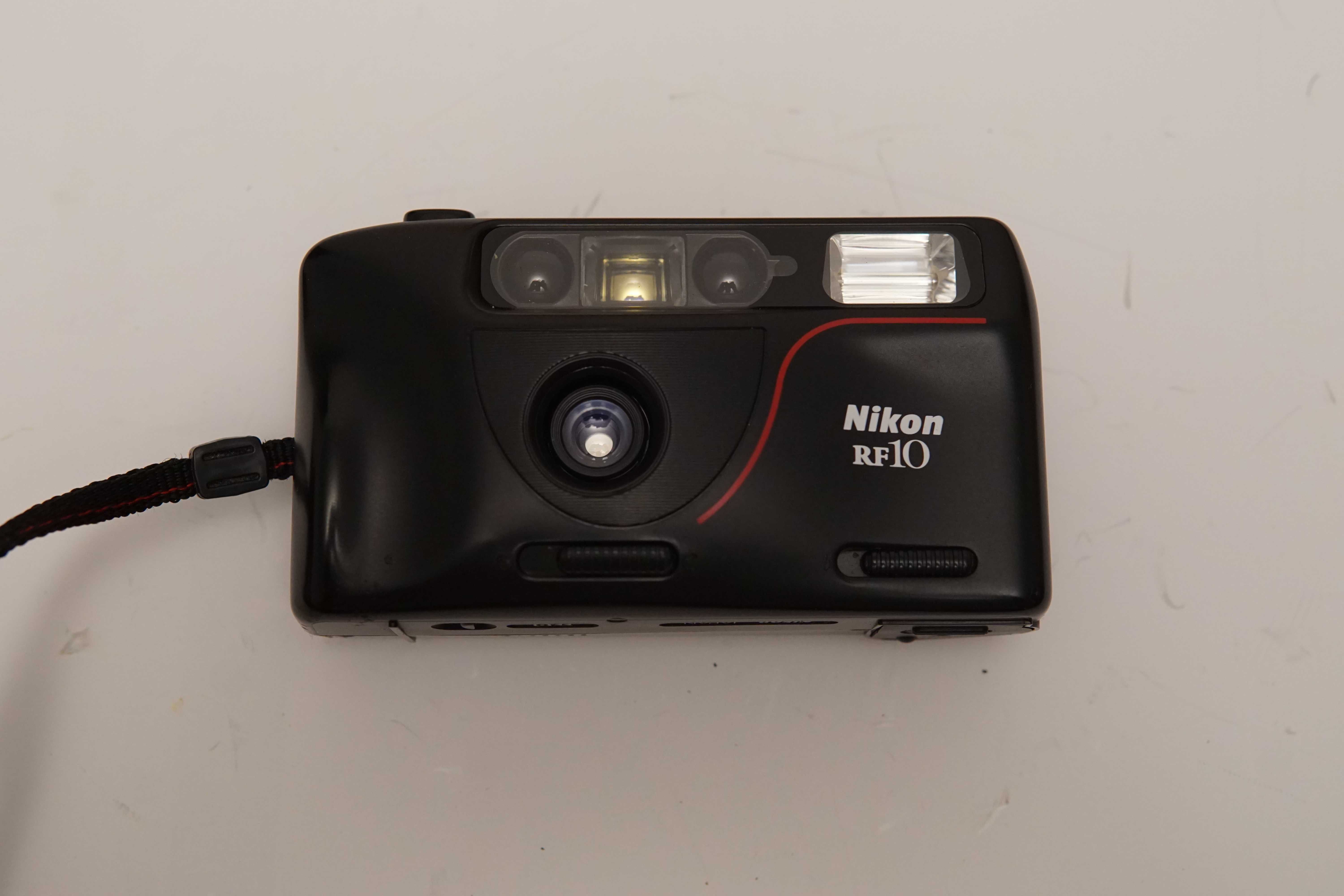 Aparat foto pe film Nikon RF 10 point shoot lomo film ingust 35