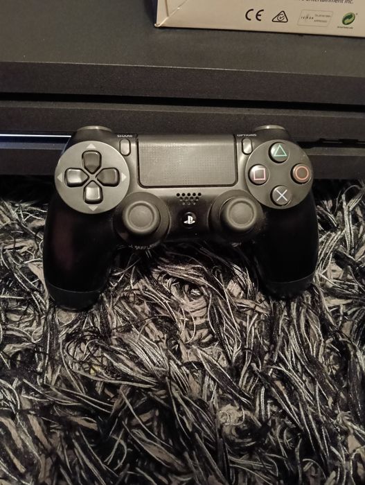 Playstation 4 pro 1TB