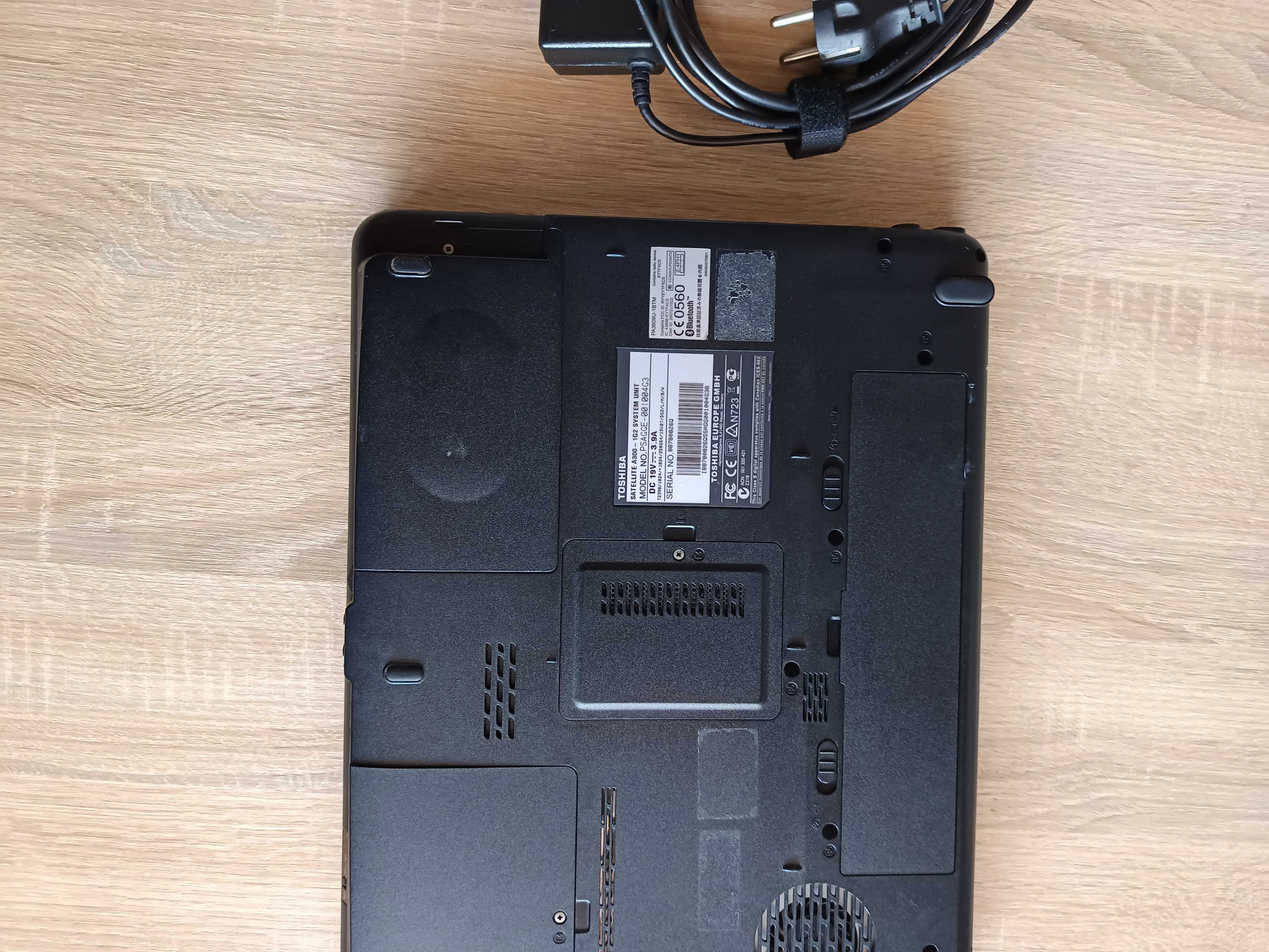 TOSHiBA  Лаптоп за части