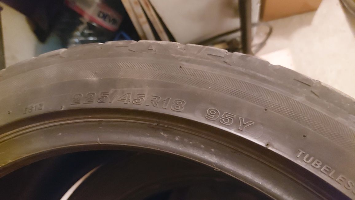 Летни гуми 225/45 R18 Bridgestone POTENZA S001