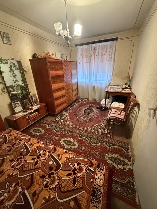 Vând apartament 3 camere Cina