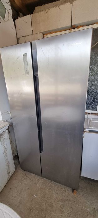 Vand frigider side by side