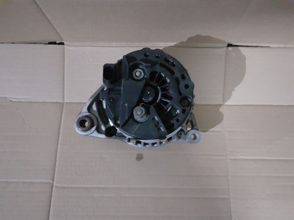 Alternator audi allroad/A8/A4/A6/skoda/vw passat motor 2.5 tdi