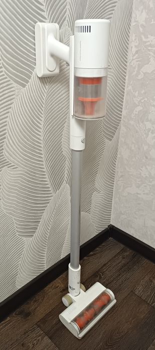 Продается пылесос Mi Handheld Vacuum Cleaner G11