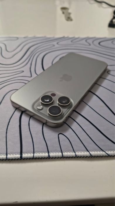 Iphone 15 pro max / 256 GB / Garantie