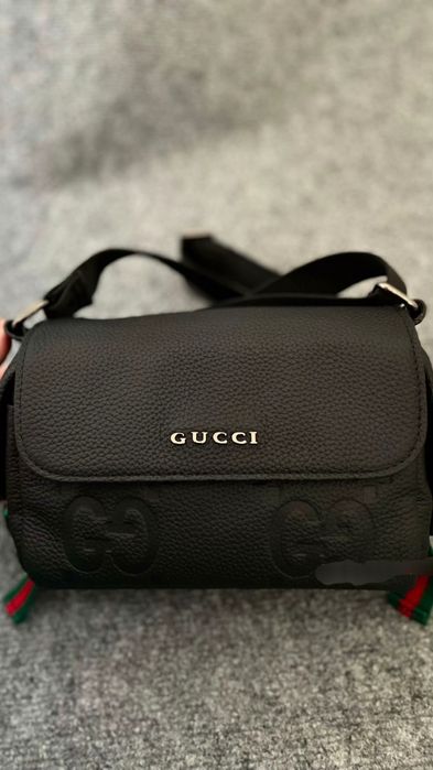 Барсетка чисто кожа,