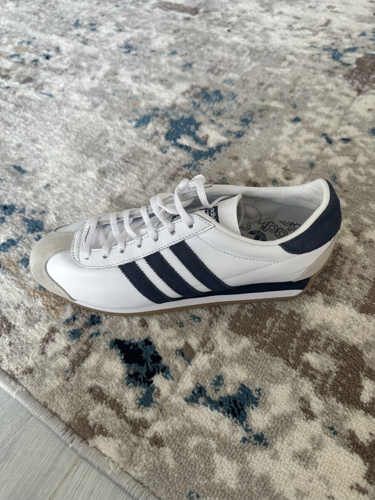 Adidas крассовка оригинал