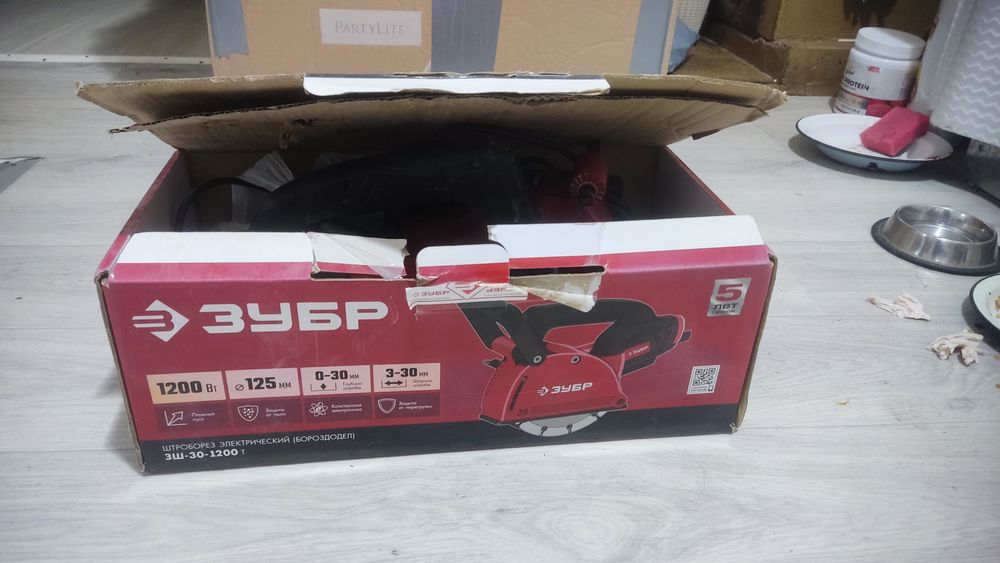 Штроборез ЗУБР ЗШ-30-1200 Т
