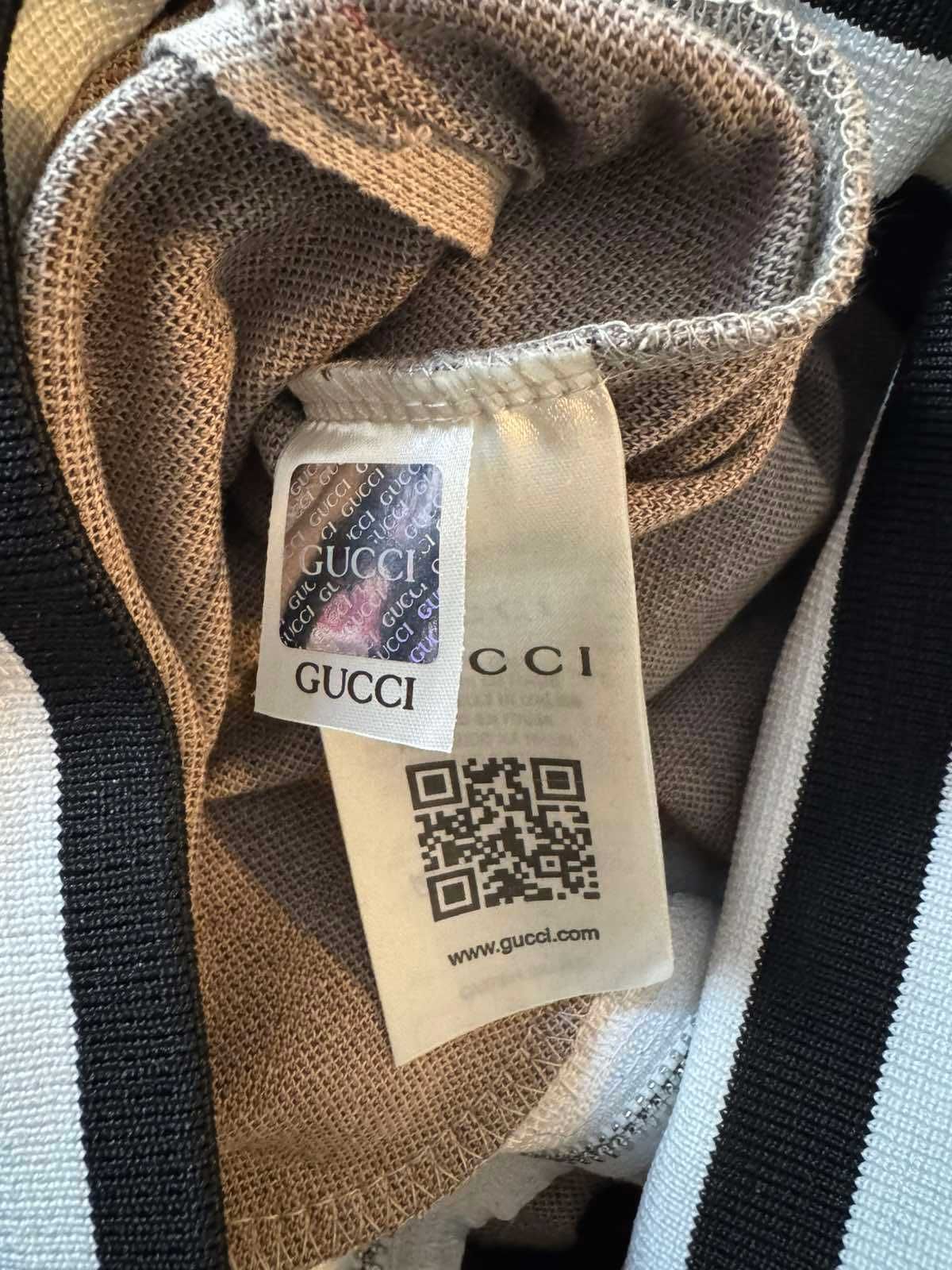 Gucci-Оригинален чисто нов мъжки комплект S размер
