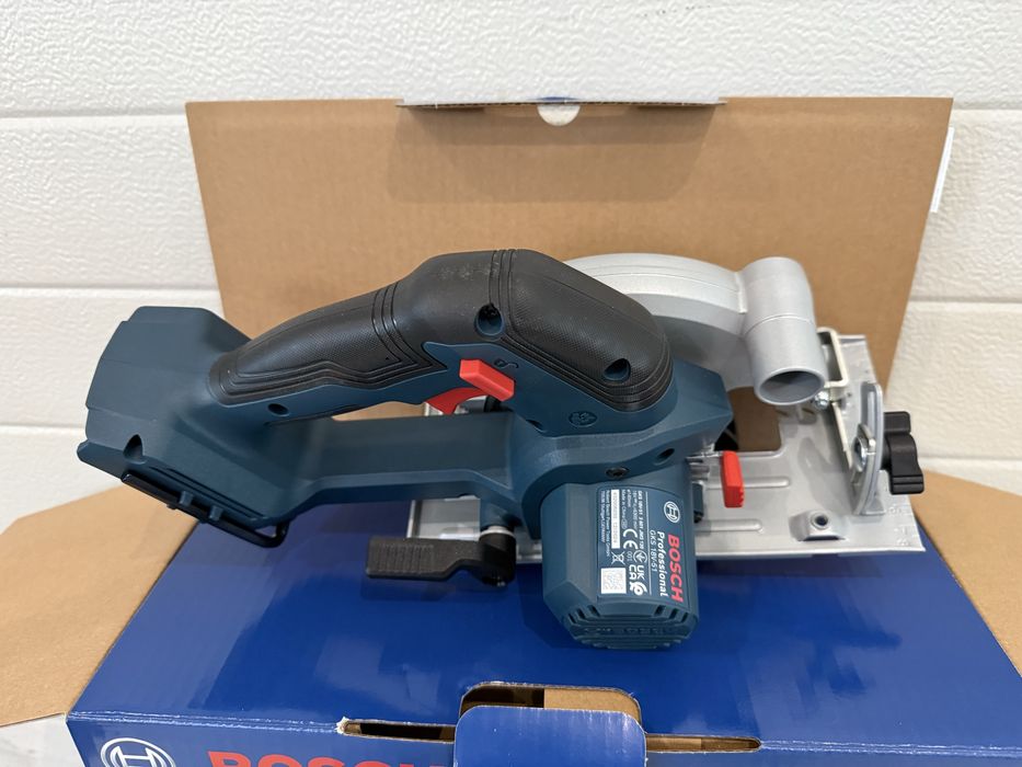 Акумулаторен ръчен циркуляр Bosch