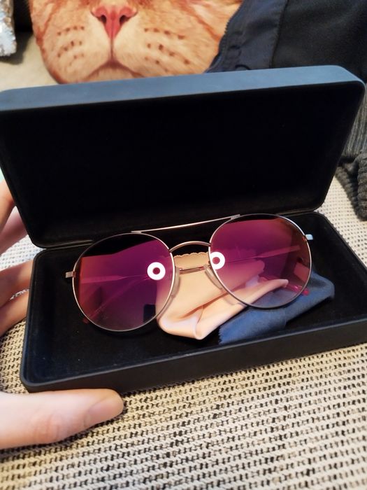 Слънчеви очила DKNY