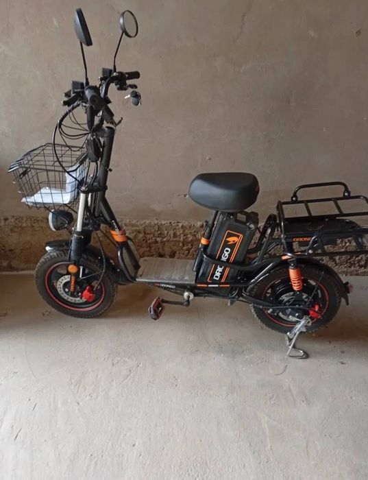 Monstr Drongo Skuter