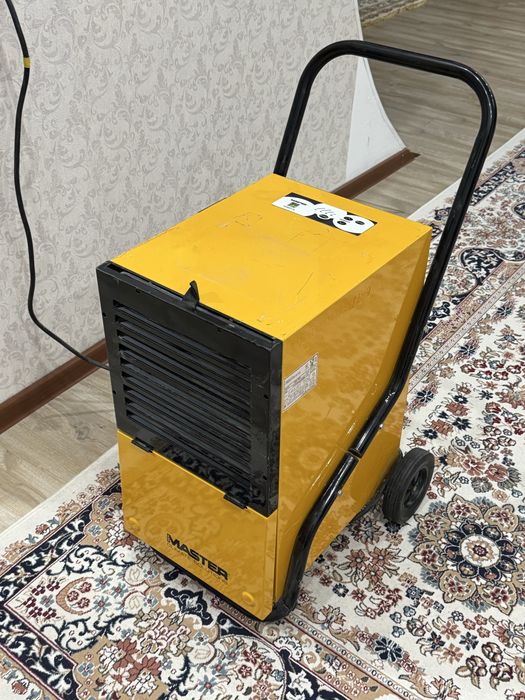 Промышленный осушитель воздуха