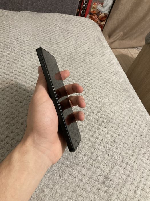 Redmi 13C продам новый