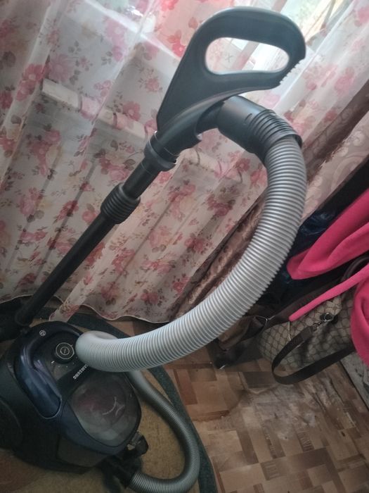 Срочно Продам пылесос