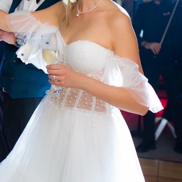 Rochie de mireasa cu corset S-M tip printesa scurta