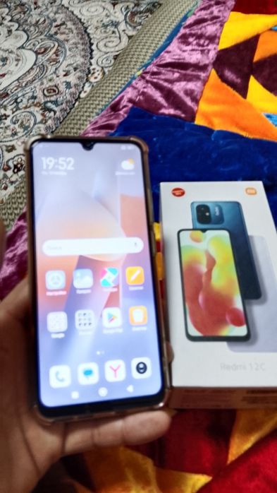 Продам Redmi 12C