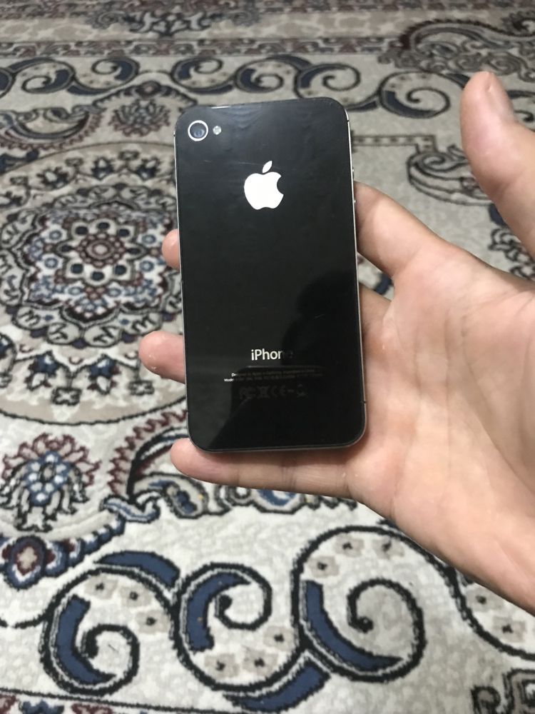 Iphone 4 s black