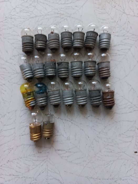 Лампочки накаливания .