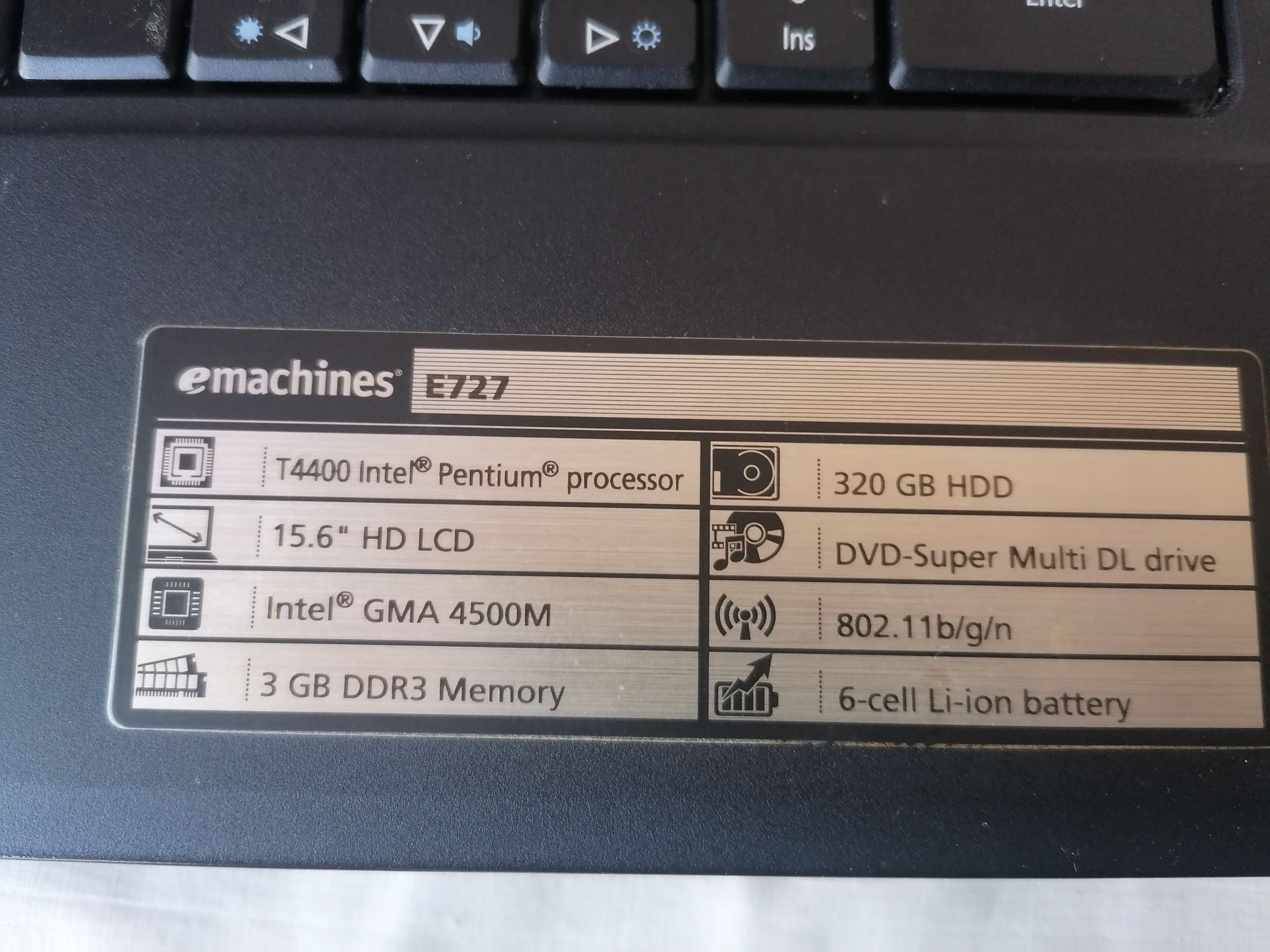 Laptop Acer Emachines E727