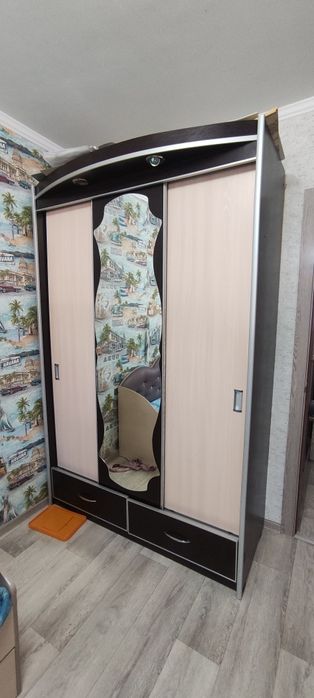 Платенный Шкаф .