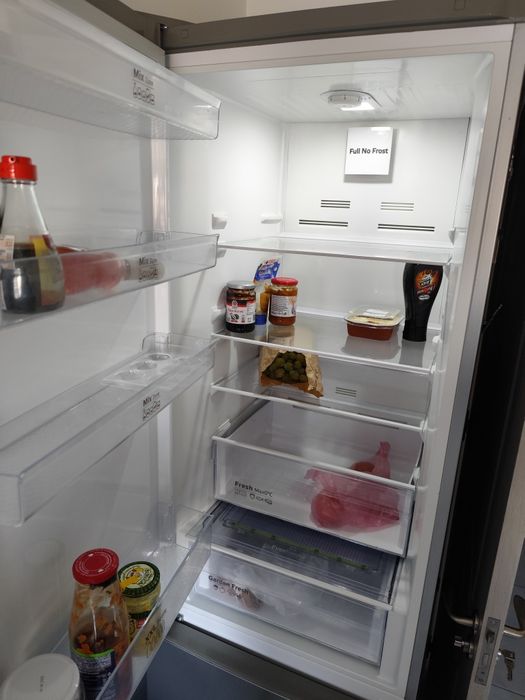 Combina frigorifica Arctic in stare bună