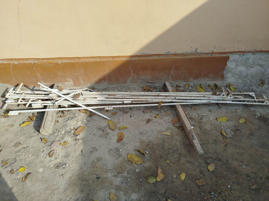 Трос, Трос арқон, арматура, трубалар бор. Килоси 10 минг сўм