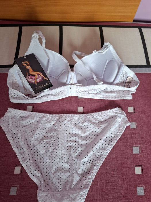 Vând Set Lenjerie Damă Nouă