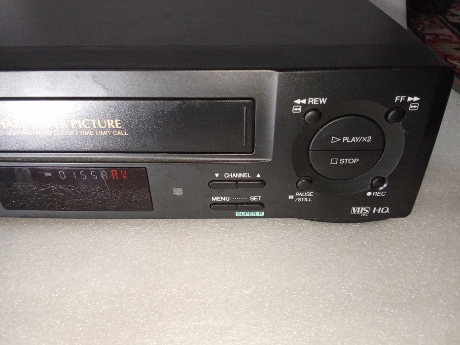 VHS видеорекордер