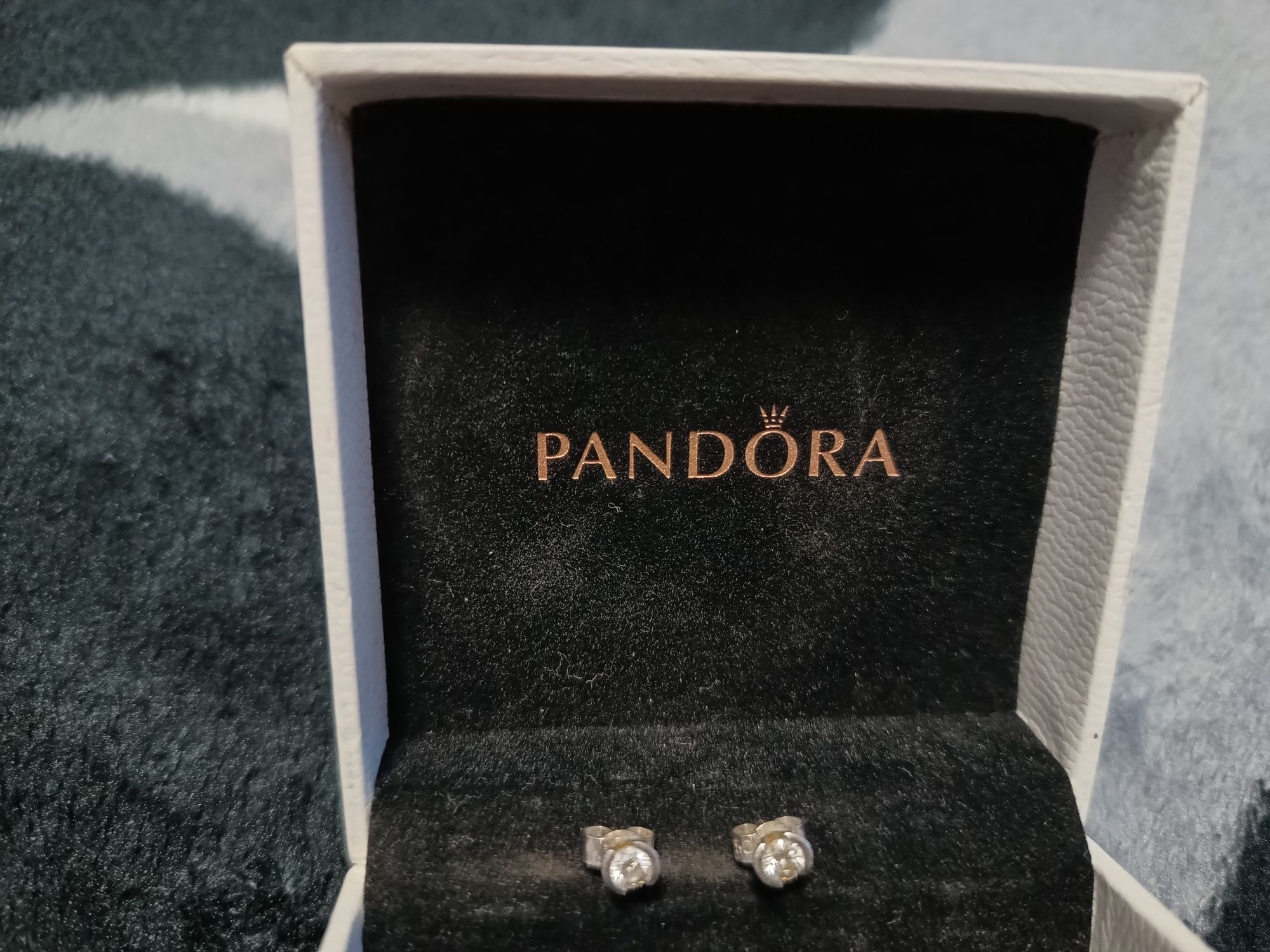 Set Pandora de 18k cu diamante