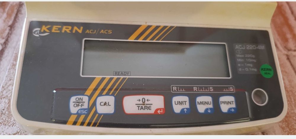 Керн Аналитична везна