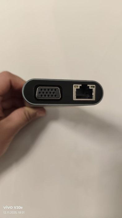 Universal USB Type-C Hub (10-tasi 1-da)