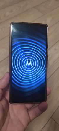 Vând Motorola Edge 20