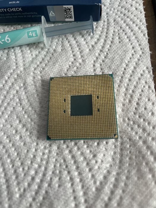 AMD Ryzen 5 2600 + Arctic MX-6 Thermal Compound