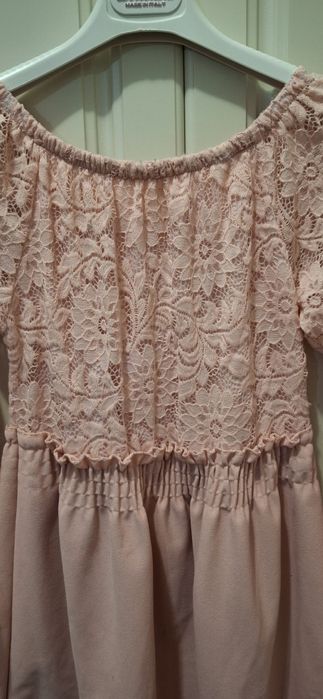 Rochie de fete  cu dantelă