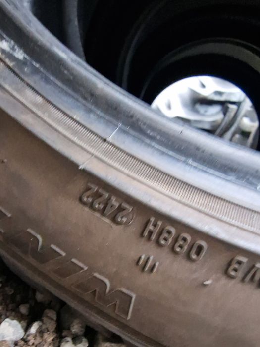 Anvelope 235/45R18 marca Pirelli, M +S, DOT 2022
