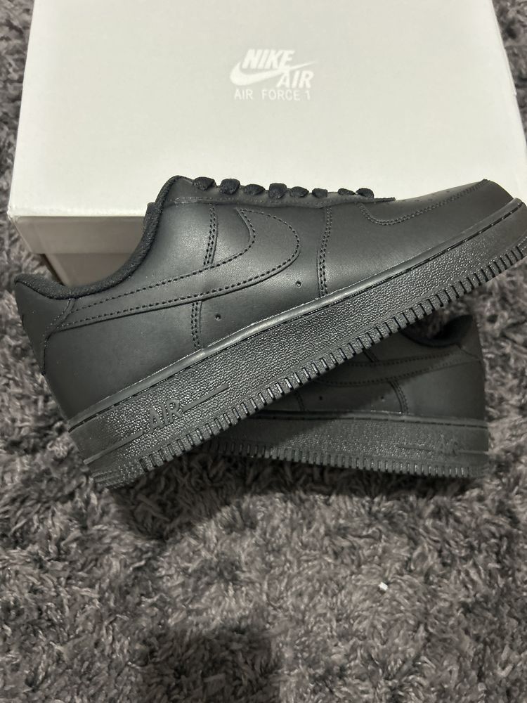 Nike Air Force One Triple Black