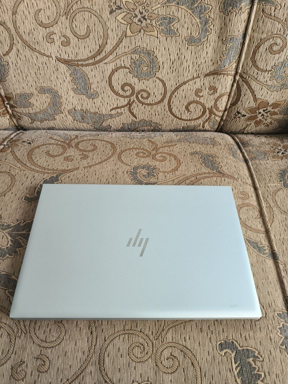 HP ELITE BOOK ryzen 7 pro