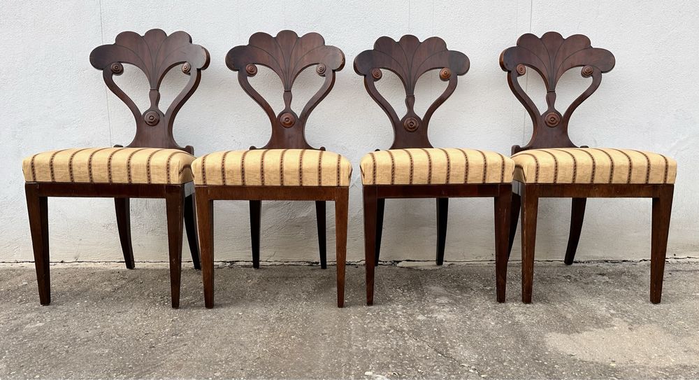 Set 4 scaune cu spatar stil Biedermeyer