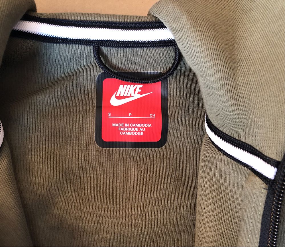 Nike Tech Fleece Full Zip Hoodie ОРИГИНАЛ мъжко горнище - S и М