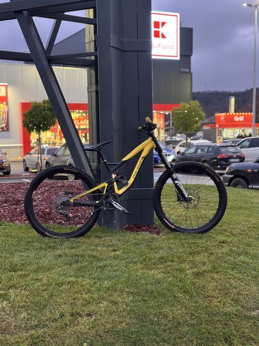 Polygon collosus dh7