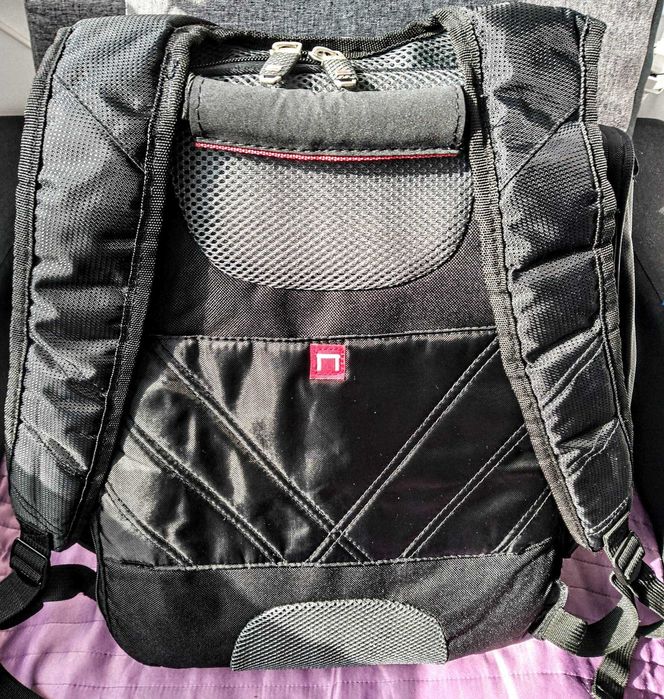 Oferta unică * Rucsac profesional laptop Elleven Proton 17"